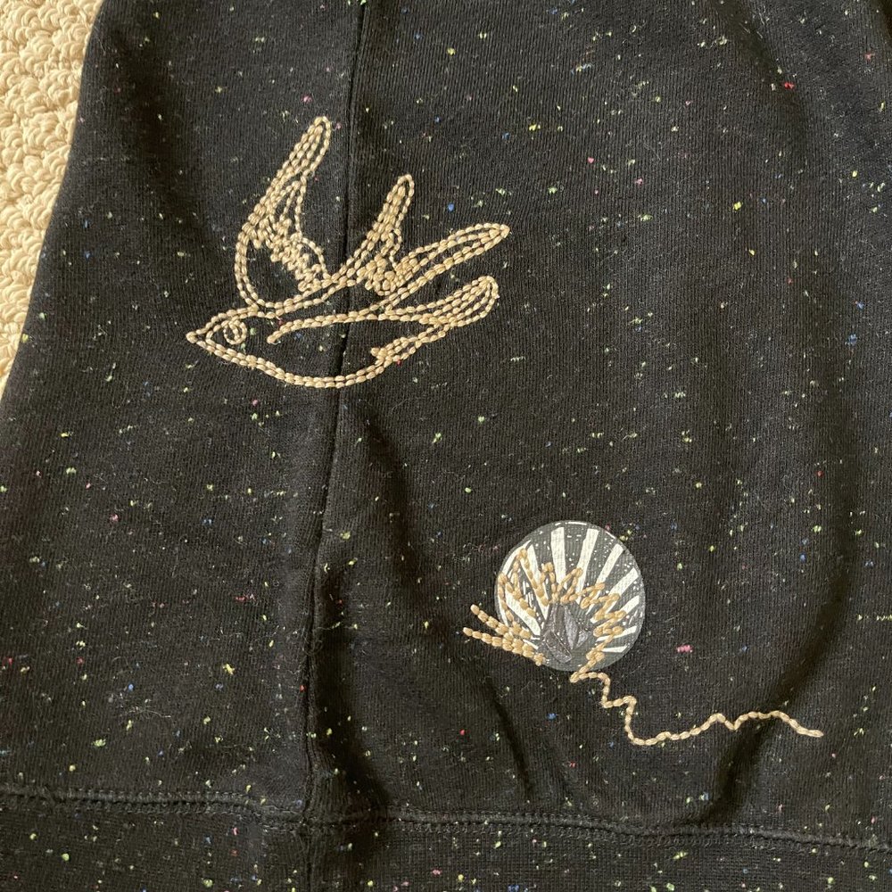 Volcom Pullover Sweater - Picture 4 of 5